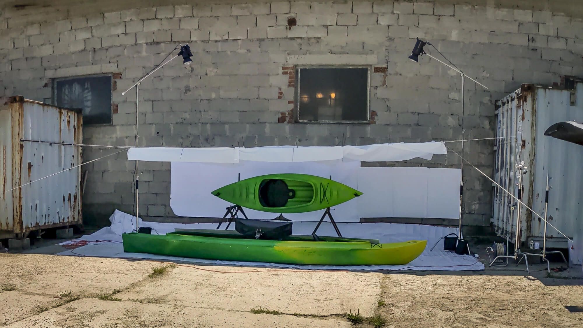 Behind the scenes - studio w hali